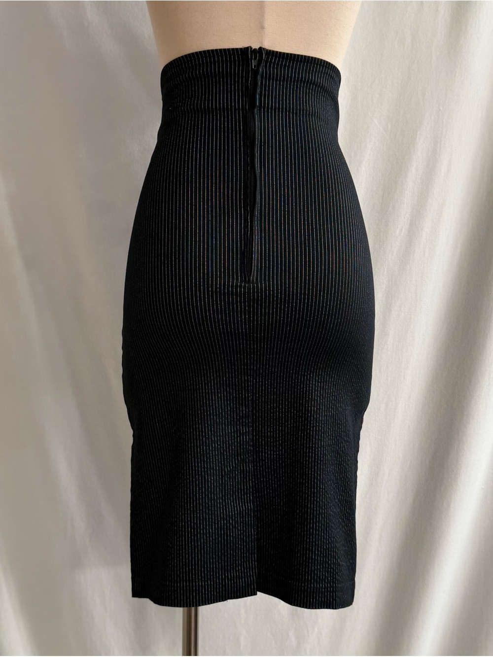Y2K High Waist Pinstripe Pencil Skirt - Picture 4 of 5
